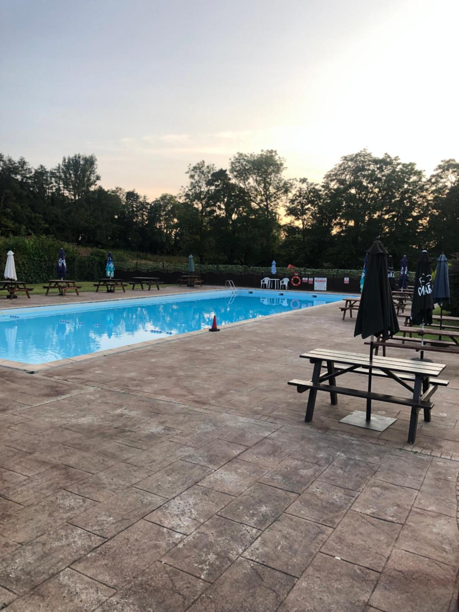 Chalet 64, Lakeside, Glan Gwna Holiday Park Карнарвон Экстерьер фото
